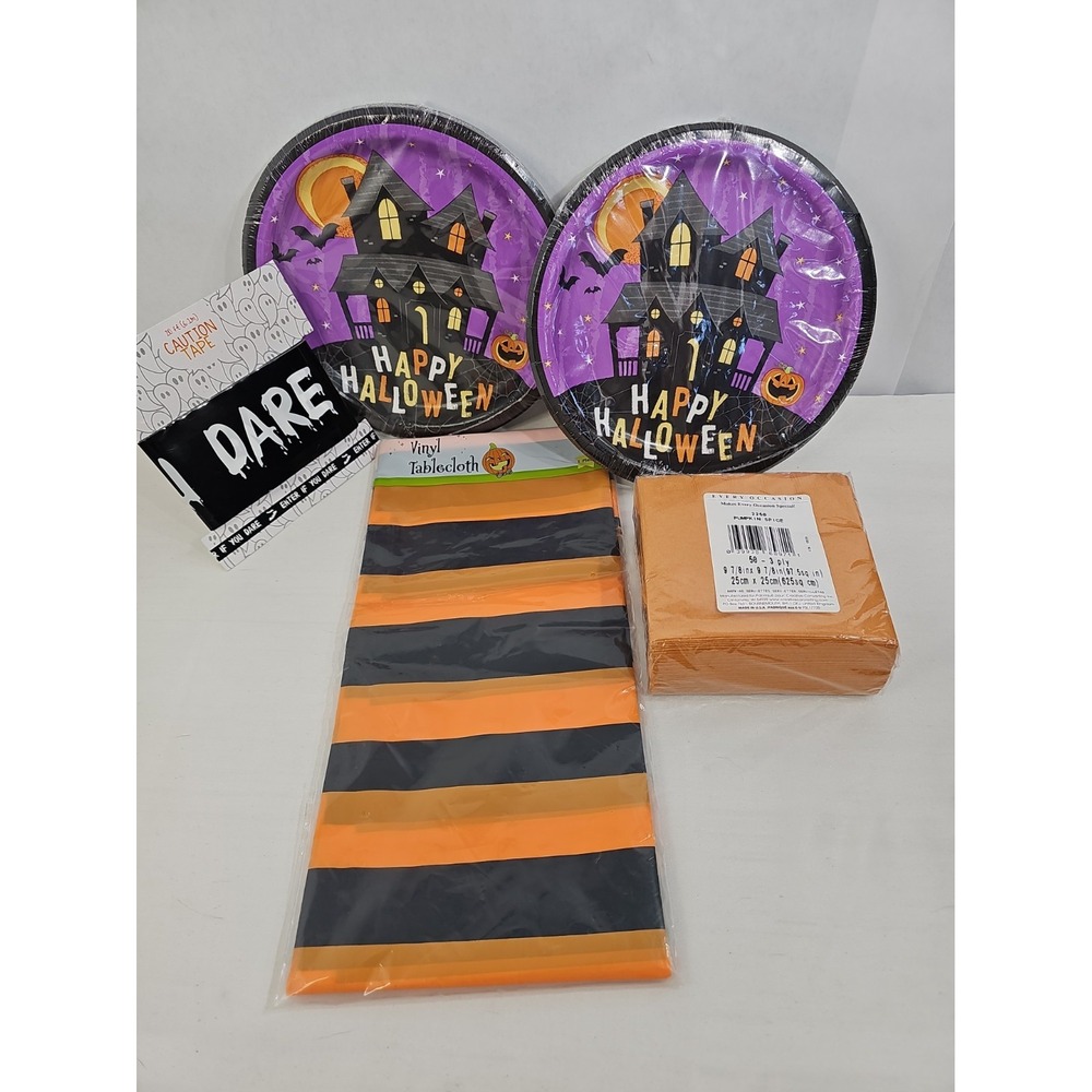 House Halloween Serve Bundle-Plates,Table Cover,Napkins,20'Wall Decor-SEE PICS